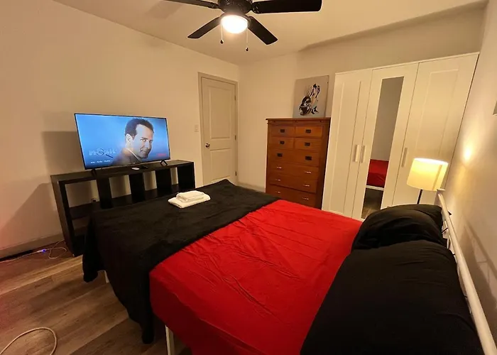 Comfortable 2 Bedroom Near Downtown Atl Sleeps 6 Free Parking